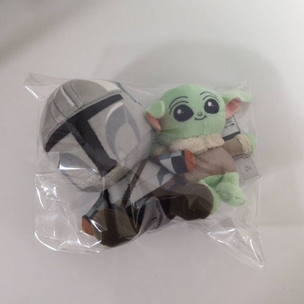 新品 タグ付き スター・ウォーズ ぶるぶるぬいぐるみ マンダロリアン&ベビーヨーダ STARWARS ポストmini