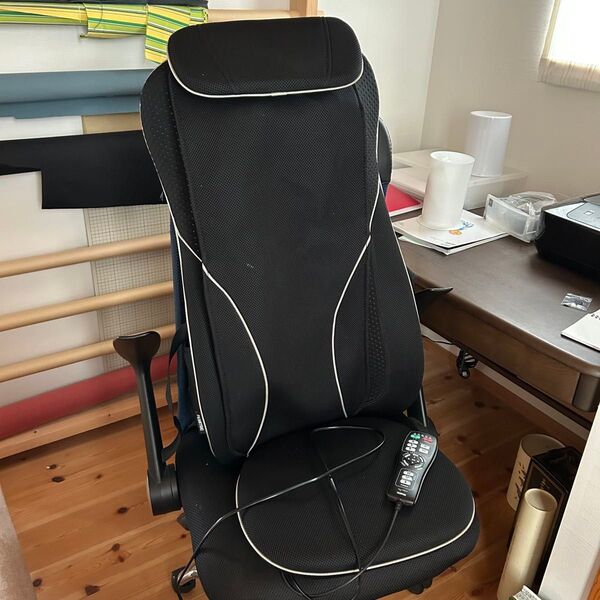 マイリラ MRL-1100 シートマッサージャー フジ医療器 ブラック