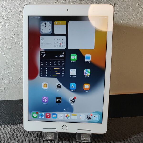 【中古品】iPad 第6世代 9.7インチ 32GB Wi-Fi ゴールド