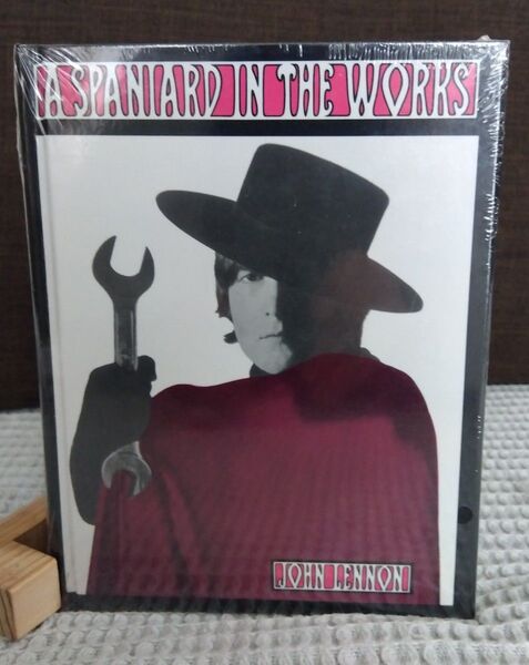 新品 洋書 ジョン・レノン A Spaniard in the Works / ビートルズ