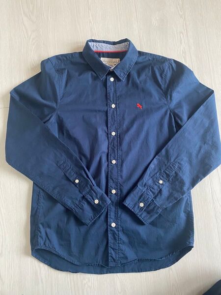 H&M ネイビーシャツ 160cm