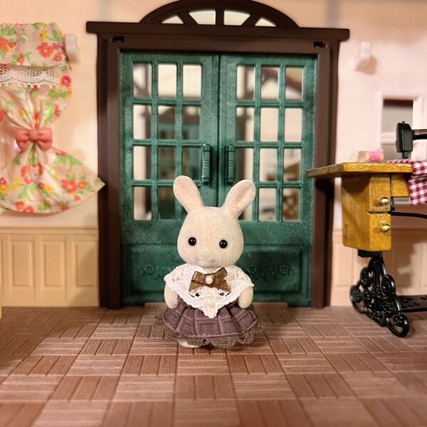 【ハンドメイド】チョコレートワンピース*赤ちゃんサイズ(約5cmドール用)