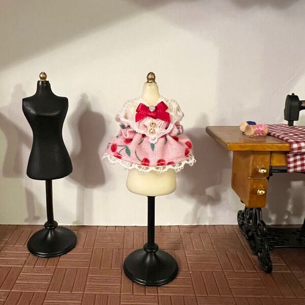 【ハンドメイド】チェリーワンピース(ピンク)*赤ちゃんサイズ(約5cmドール用)