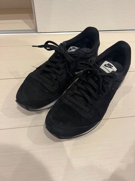 NIKE インターナショナリスト ブラックスエード27.5cm
