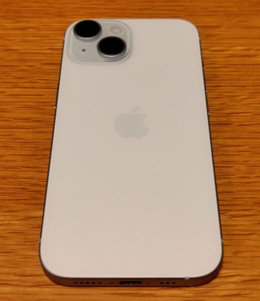 【本体・ケース】Apple iPhone 15 128GB【SIMフリー】