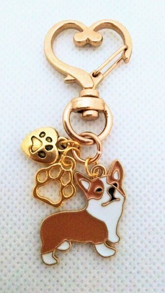 肉球と肉球ハートとウェルシュ・コーギー(茶色)の犬キーホルダー