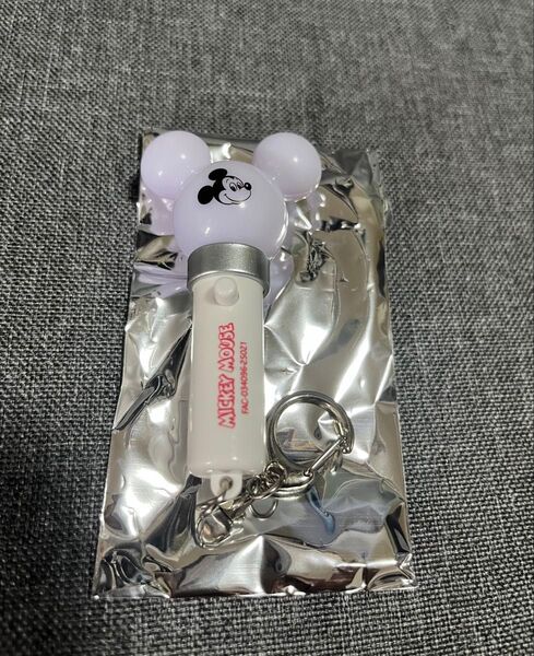 ディズニーストア ペンライトキーチェーン ミッキー
