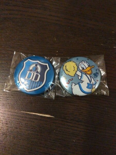 ディズニー 缶バッチ