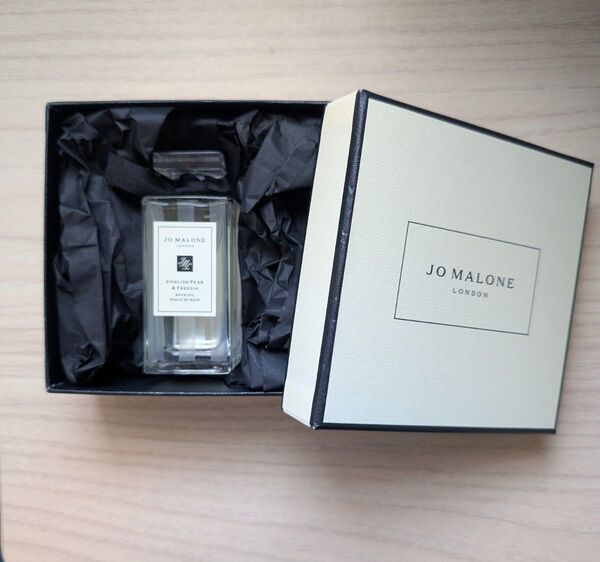 Jo MALONE LONDON イングリッシュペアー&フリージア バスオイル 30ml 未使用