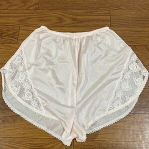新品・未使用 セシール ペチコート 日本製。 L