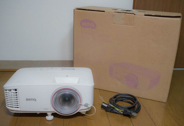 BenQ TH671ST プロジェクター