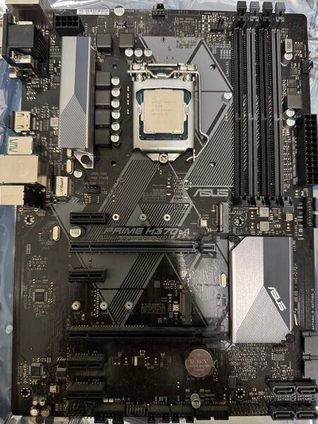 i7-8700k マザーボード、メモリ32g(8g×4)、冷却ファン付き 第8世代 intel 中古