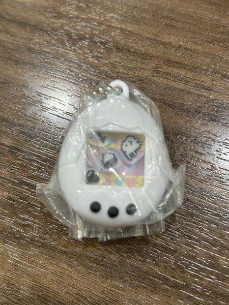 たまごっち シャカシャカチャームコレクション たまごっち白 くちぱっち たまごっち バンダイ