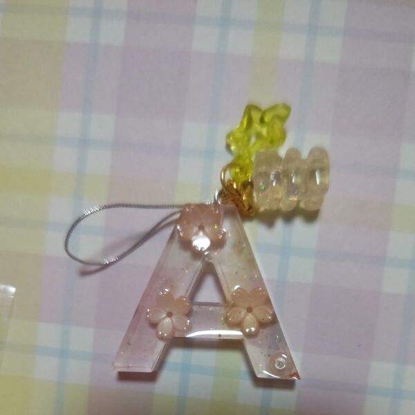 イニシャルチャームA ピンク 桜 星 ハンドメイド
