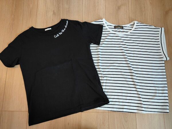 (GU)黒 半袖Tシャツとストライプ白Tシャツ2点セット ロゴ M/4L