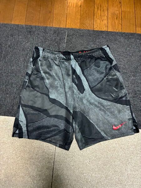 NIKE ナイキ ショートパンツ ハーフパンツ 短パン XL グレー ブラック メンズ レディース 部屋着 トレーニング