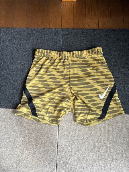 NIKE ナイキ ショートパンツ ハーフパンツ 短パン ショーツ XL 部屋着 トレーニング