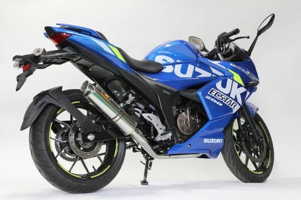 新品 未使用 在庫有平日即日発送 Realize スズキジクサー SF/250 (2BK-ED22B) 22Racing マフラー