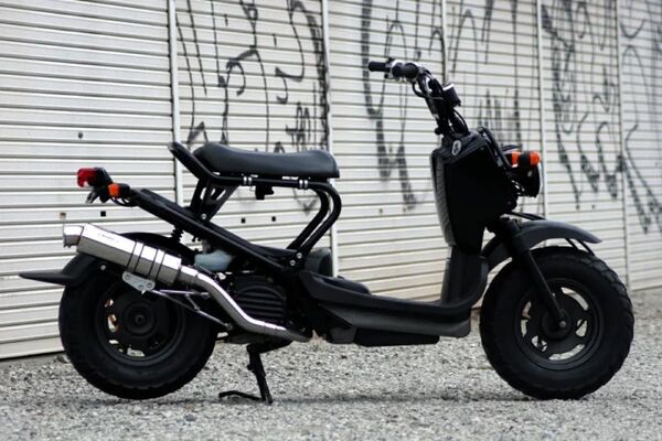 新品 未使用 在庫有平日発送 Realize (リアライズ) ホンダ ズーマー (AF58) バイクマフラー Blink