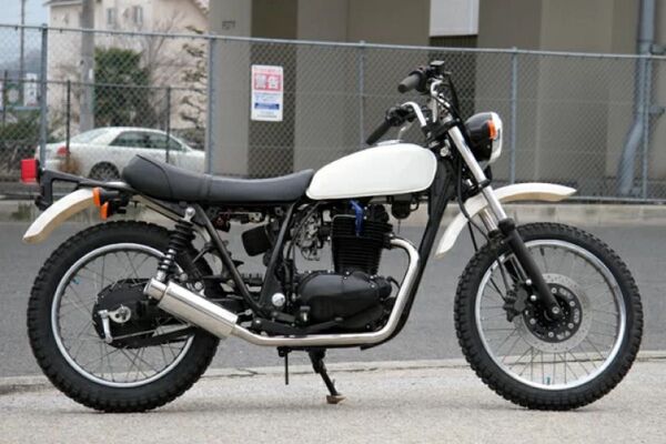 新品 未使用 在庫有平日に即日発送HMS カワサキ 250TR (BA-BJ250F) バイクマフラー 100Φ砲弾 ステンレス