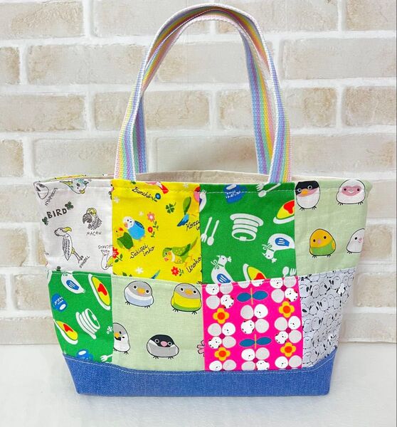 【ハンドメイド】パッチワーク風トートバッグ 小鳥柄