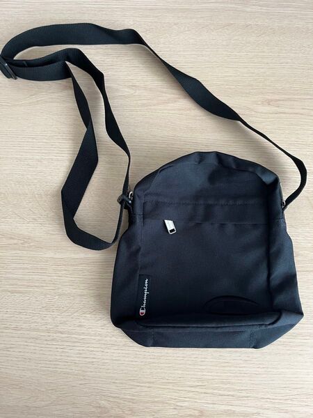 Champion(チャンピオン)ショルダーバッグ 黒 中古品