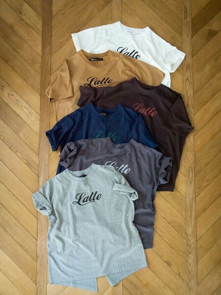 ハグオーワー CLOTH &CROSS カフェTシャツ(Latte)