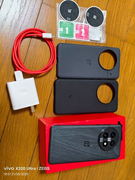 ONEPLUS 13 中国版 12/512 sim free