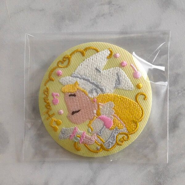 24H以内発送 おジャ魔女どれみ刺繍缶バッジ はなちゃん
