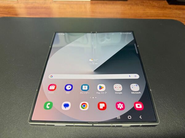 【美品】Galaxy Z Fold6 ホワイト 256GB 国内版 純正ケース おまけ付
