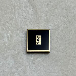 『新品未使用』イヴサンローラン SEQUINCRUSH06