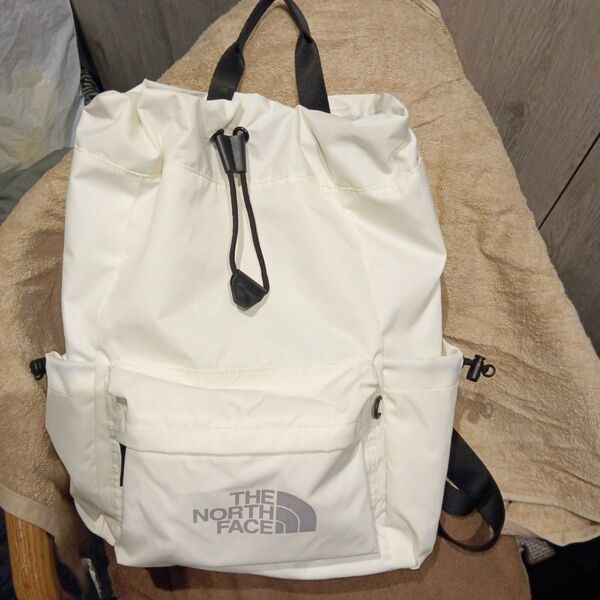 THE NORTH FACE リュック ホワイト