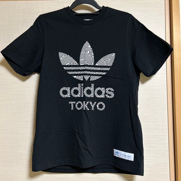 adidas TOKYO Tシャツ 黒