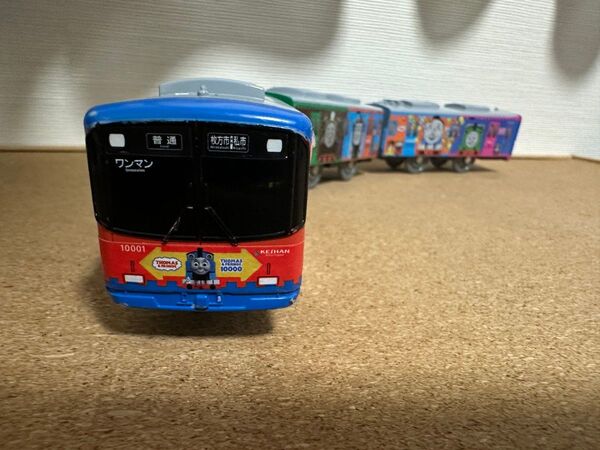 プラレール 京阪10000系トーマスランド号 used メンテナンス済 翌日までの迅速・匿名発送!