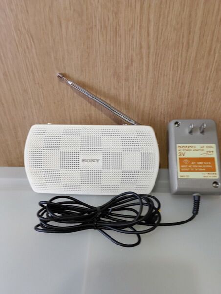 SONY ステレオポータブルラジオ SRF-18