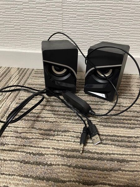 PCアクセサリー 有線スピーカー LEDライト付き