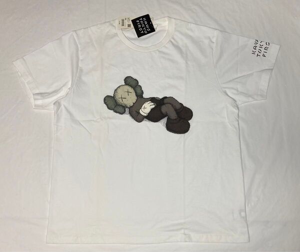 新品 UNIQLO ユニクロ カウズ KAWS tシャツ TEE ロゴ プリント 2XL XXL 白 ホワイト