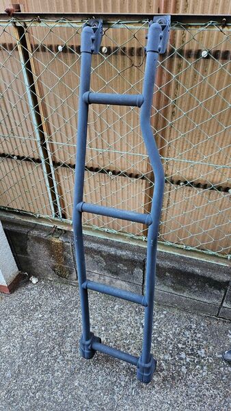 リアラダー E25 キャラバン タフレック ワケアリ