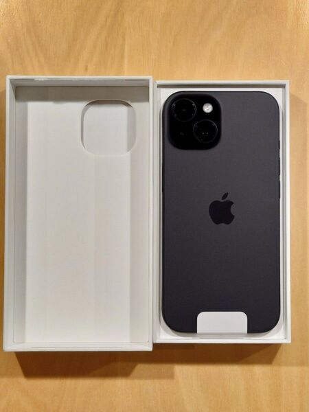 【新品未使用】Apple iPhone15 128GB ブラック SIMフリー