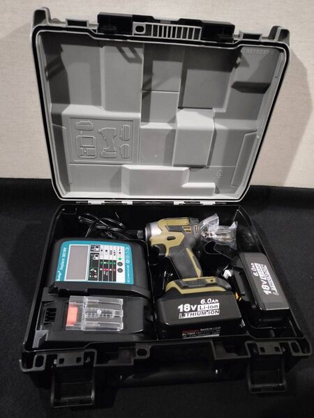 ★マキタタイプ★ 18vインパクトドライバー(カーキ) 充電器液晶表示付き、バッテリーセット