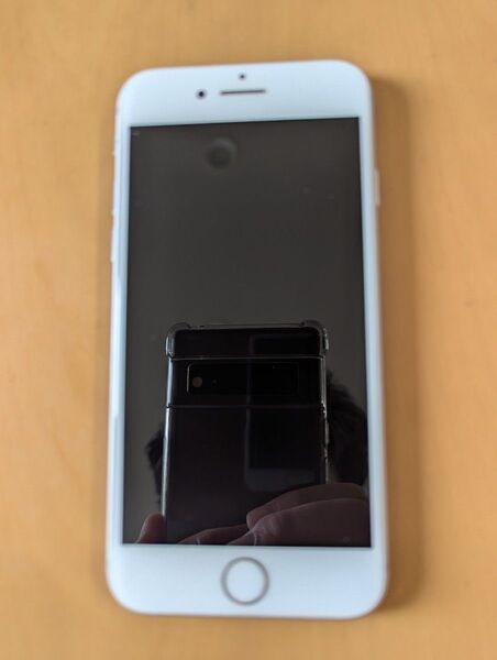 iPhone 8 シルバー 64GB