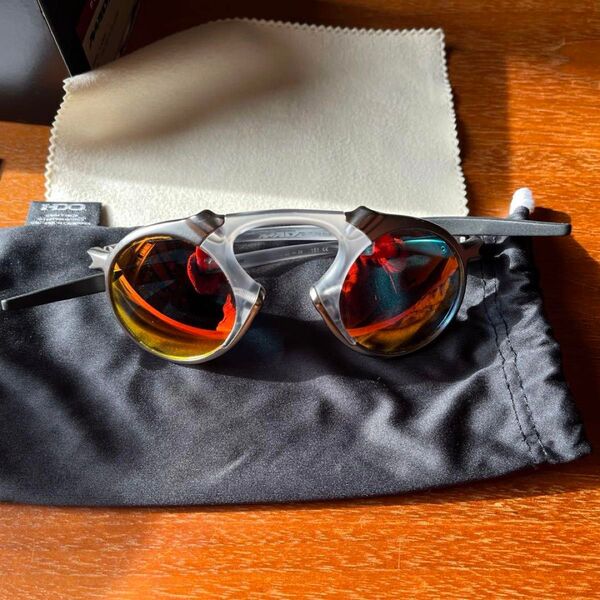 OAKLEY MADMAN オークリー マッドマン ラウンド メタル サングラス Polarized X-METAL 偏光