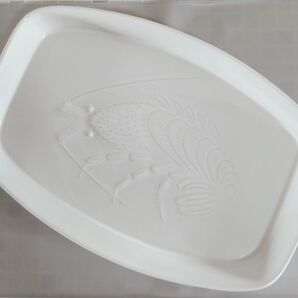 レリーフ皿 伊勢海老の浮彫り 長方形皿 白 陶器 プレート 縁起物 祝い事 26.5cm×18cm×3cm