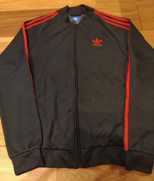 トラックジャケット adidasロゴ古着 赤黒 M ジャージ ジップアップ