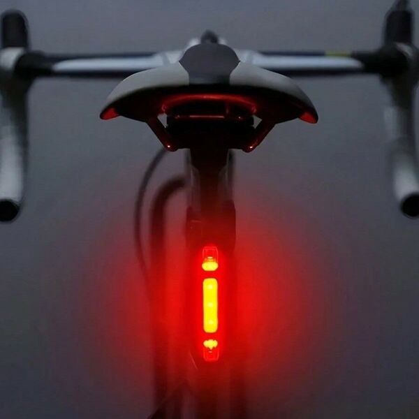 USB充電式 LED バイクテールライト 自転車ライト リアライト サイクリングライト 4点滅モード560811