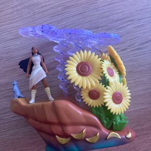 ディズニー ポカホンタス フィギュア