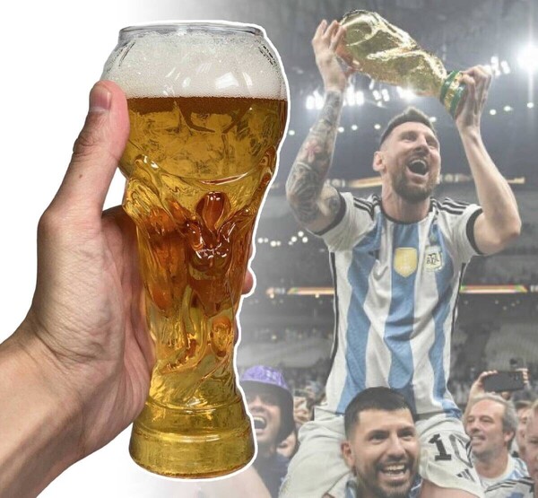 「サッカー/FIFA ワールドカップ トロフィー ビール/コーラ グラス」tface-g 【タグ:スポーツ】1 T05/30