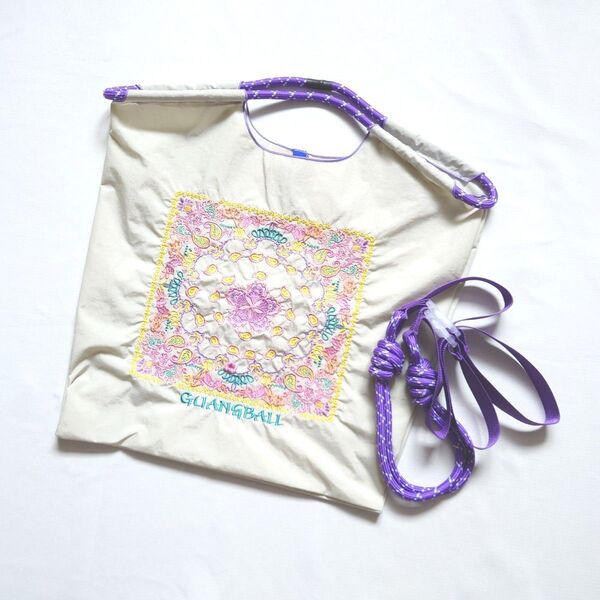 《ストラップ付》GUAN&BALL 花 刺繍 エコバッグ 2way