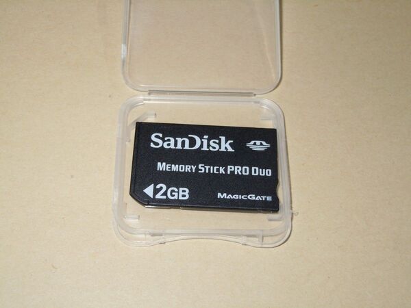 SanDisk【2GB】メモリースティックPRO Duo・・◆中古動作品