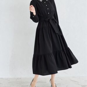 美品 トッコクローゼット 襟ビジュー付き ティアードワンピース ( M )
